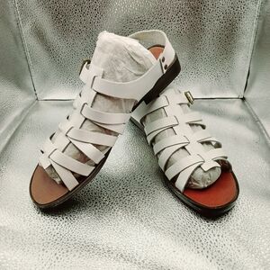 NEW Ellemenno White Strappy Flat Sandals Women's Size 6.5